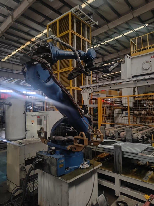 安川机器人减速机漏油、关节漏油维修