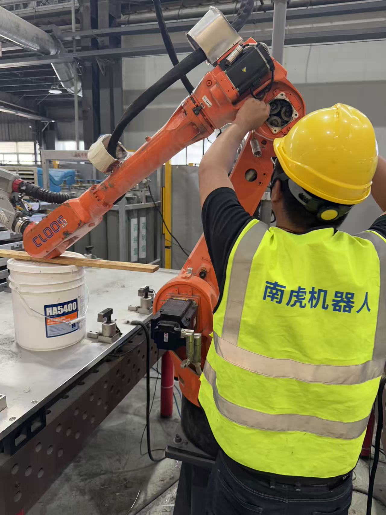 CLOOS克鲁斯机器人保养